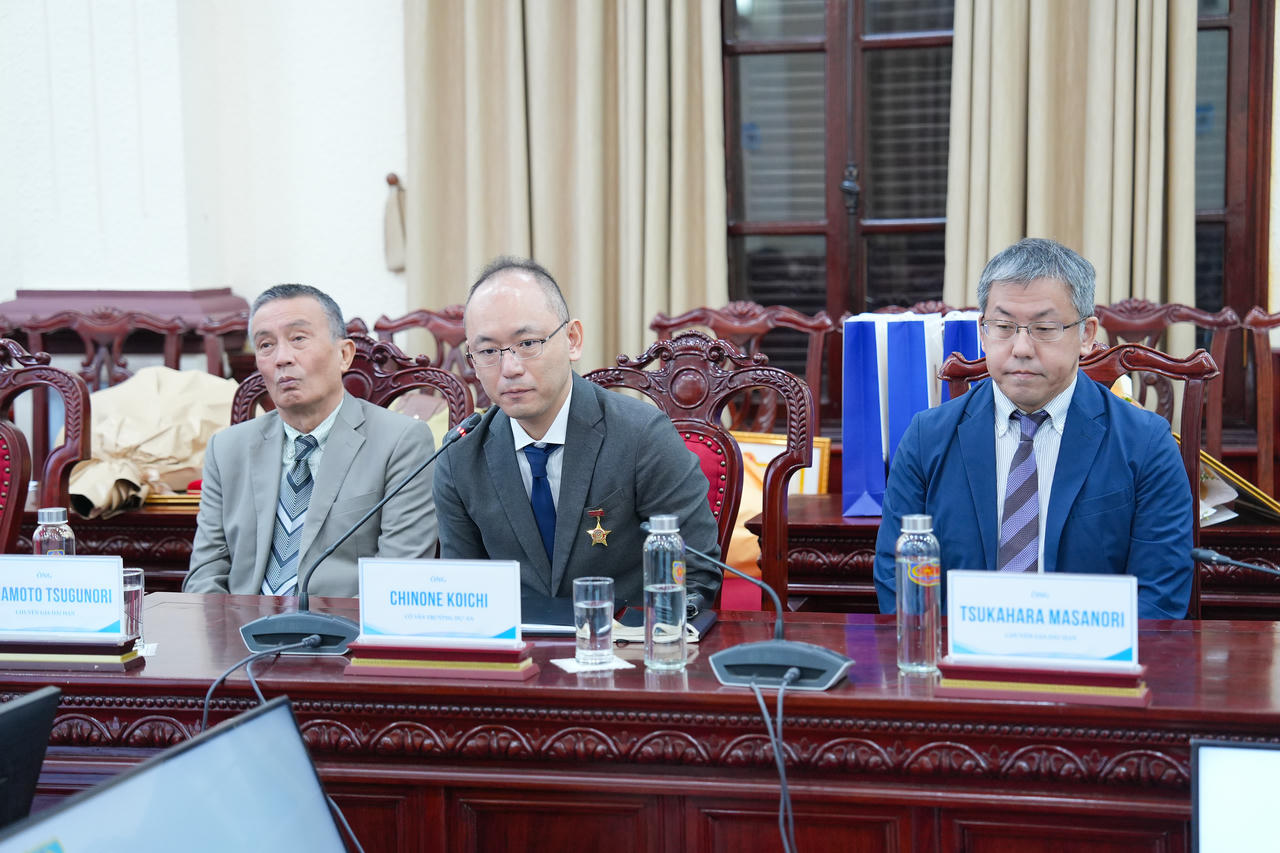 Ông Chinone Koichi, Cố vấn trưởng Dự án JICA phát biểu tại buổi lễ.