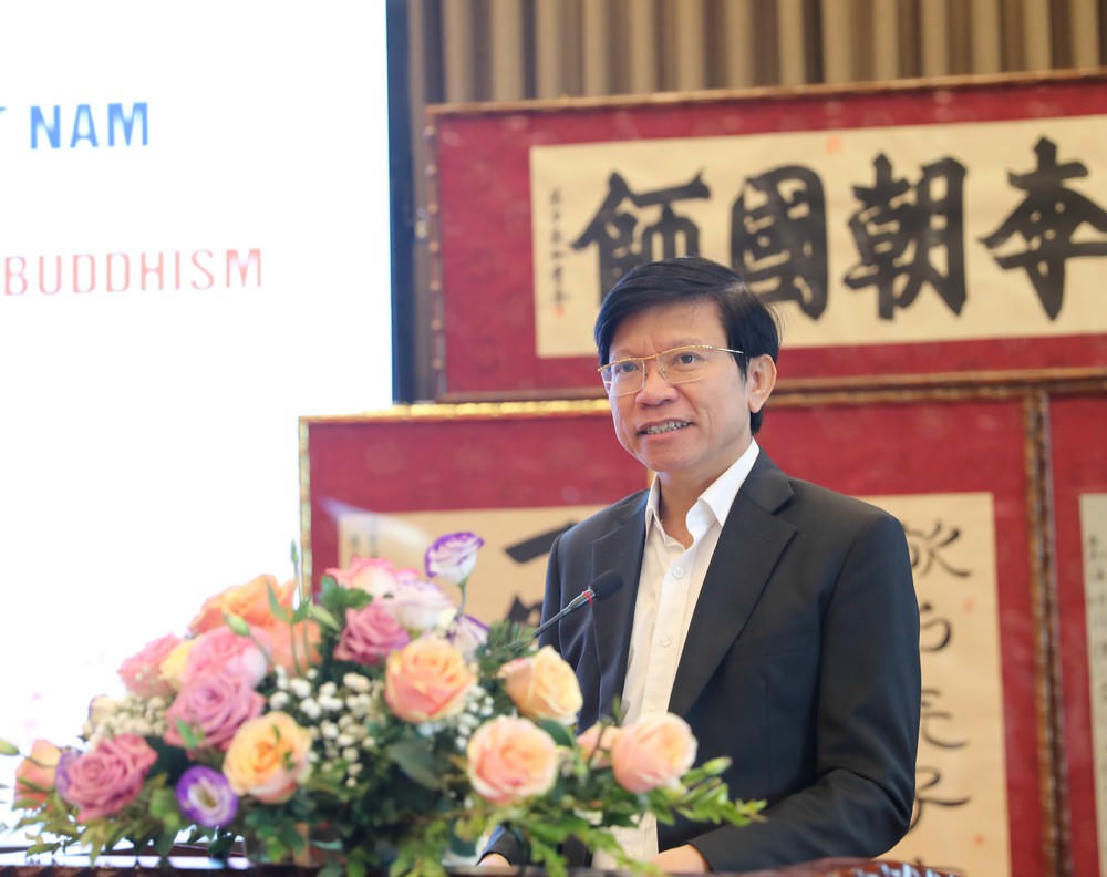 Giáo sư, Tiến sĩ Hoàng Anh Tuấn - Hiệu trưởng Trường Đại học Khoa học Xã hội và Nhân văn, Đại học Quốc gia Hà Nội phát biểu tại Hội thảo.