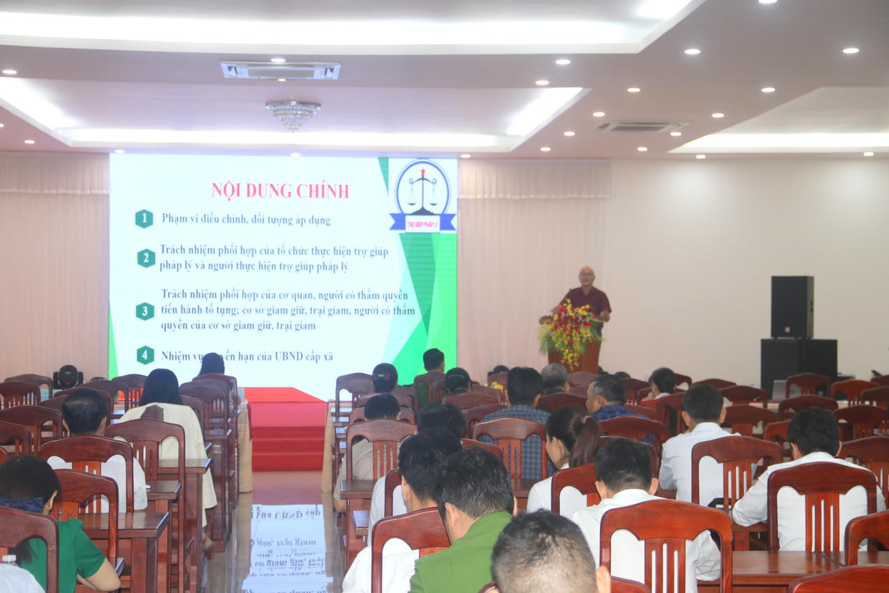 Quang cảnh hội nghị