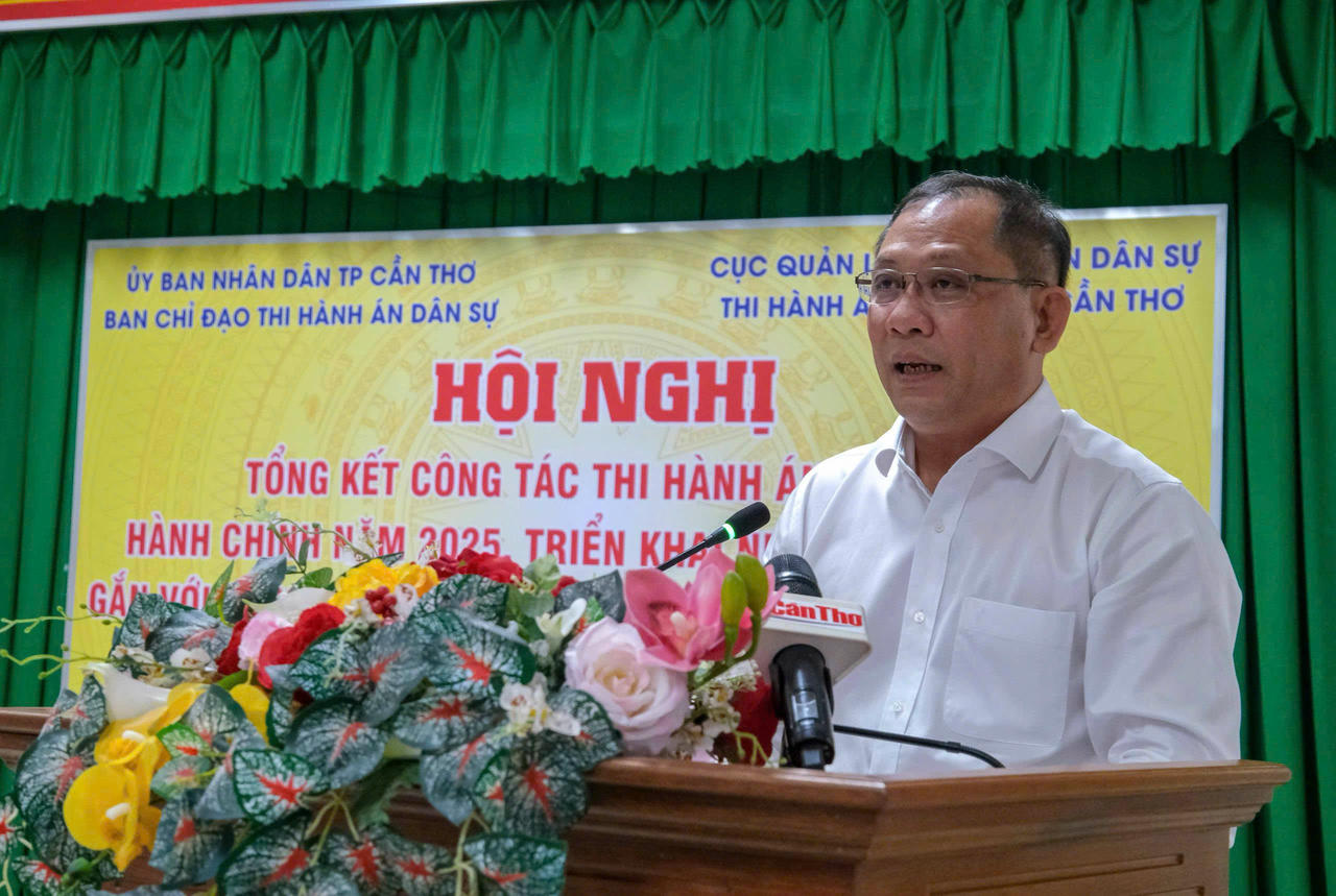 ông Trần Chí Hùng - Phó Chủ tịch UBND thành phố Cần Thơ phát biểu chỉ đạo