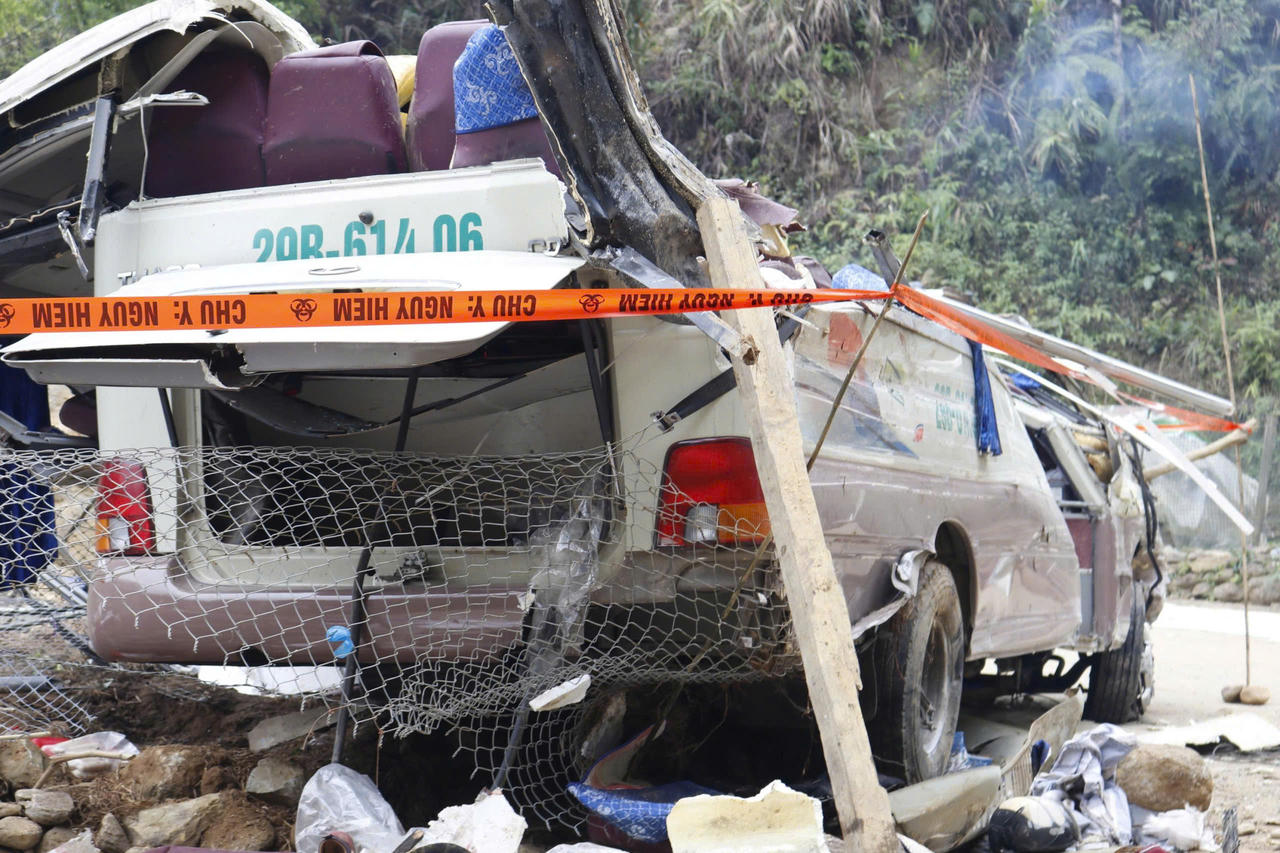 Thông tin chính thức vụ tai nạn giao thông đặc biệt nghiêm trọng, 9 người tử vong tại Lào Cai