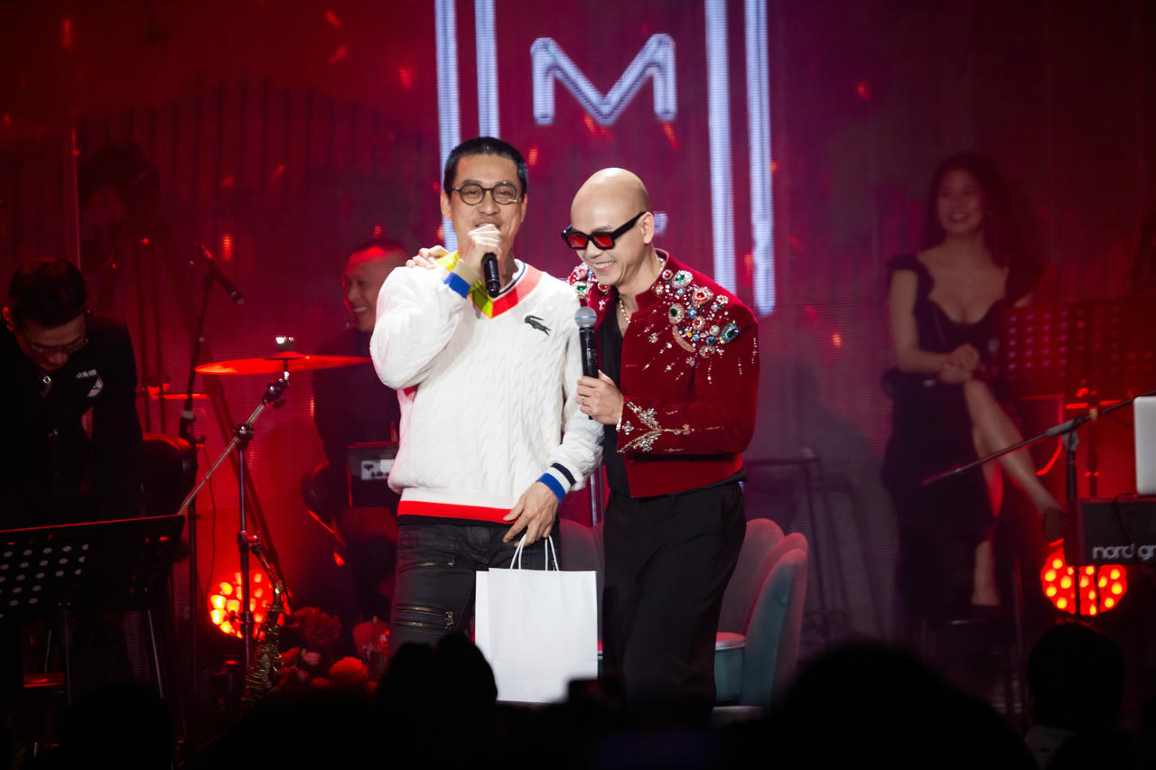 Anh Tài Tuấn Hưng xuất hiện với màn “dỗi yêu” với Phan Đinh Tùng (Ảnh: P.V)