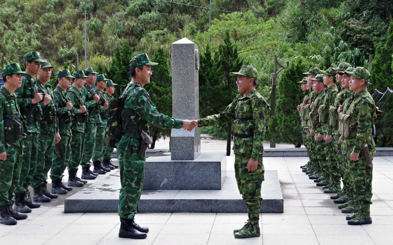 Đảng bộ BĐBP Hà Tĩnh - Đưa nghị quyết vào cuộc sống (Bài cuối): Giữ vững biên cương, thắt chặt tình hữu nghị Việt Nam - Lào