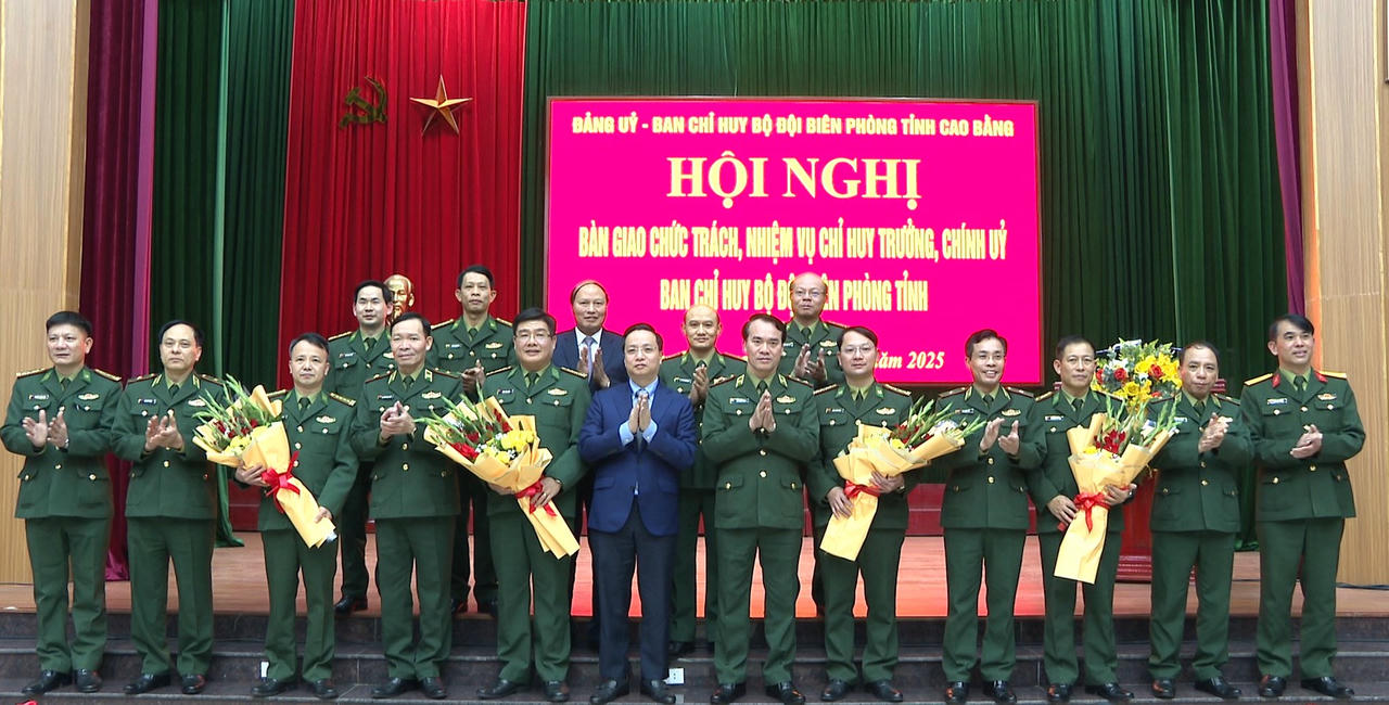 Bộ Tư lệnh Bộ đội Biên phòng công bố quyết định công tác cán bộ
