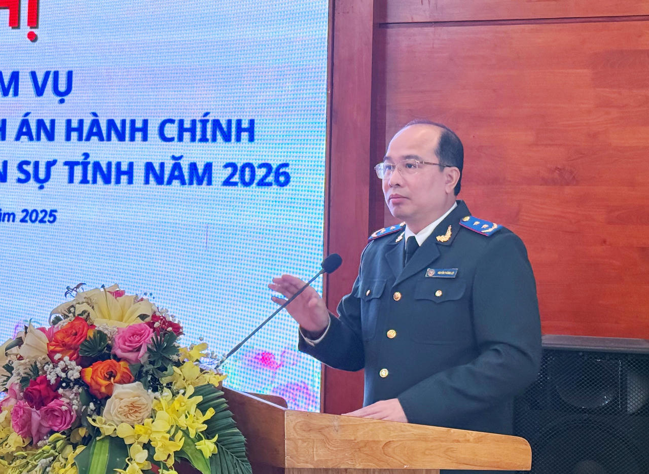 Cục trưởng Cục Quản lý THADS - Bộ Tư pháp Nguyễn Thắng Lợi đã đến dự và chỉ đạo hội nghị.&nbsp;