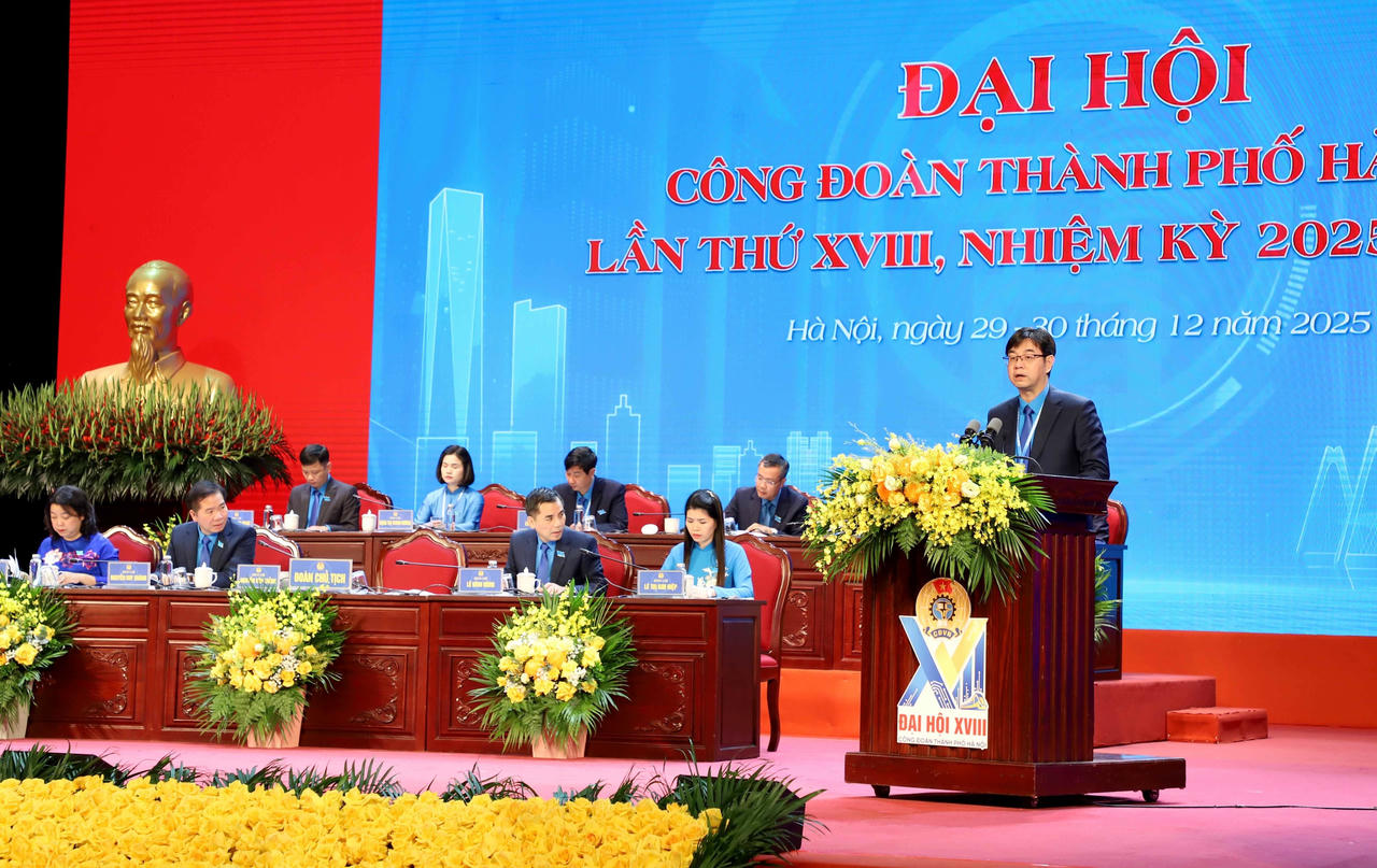 Đồng chí Nguyễn Văn Thắng - Ủy viên Đoàn Chủ tịch Tổng LĐLĐ Việt Nam, Thành ủy viên, Phó Chủ tịch Ủy ban Mặt trận Tổ quốc Việt Nam thành phố, Chủ tịch LĐLĐ thành phố Hà Nội khóa XVII thông qua Đề án nhân sự Ban Chấp hành LĐLĐ thành phố khóa XVIII, nhiệm kỳ 2025 - 2030