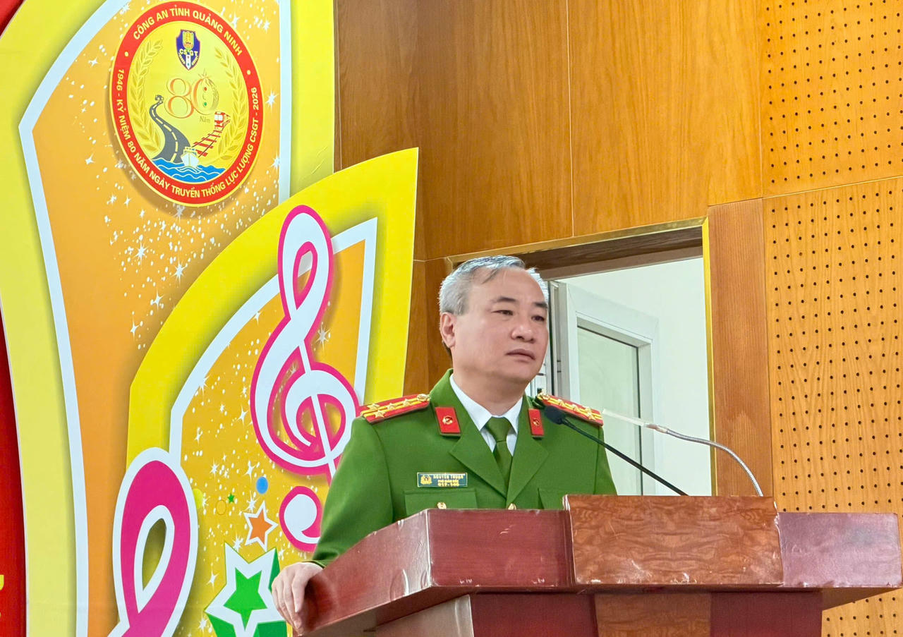 Đại tá Nguyễn Thuận - Phó Giám đốc Công an tỉnh Quảng Ninh phát biểu tại hội nghị.