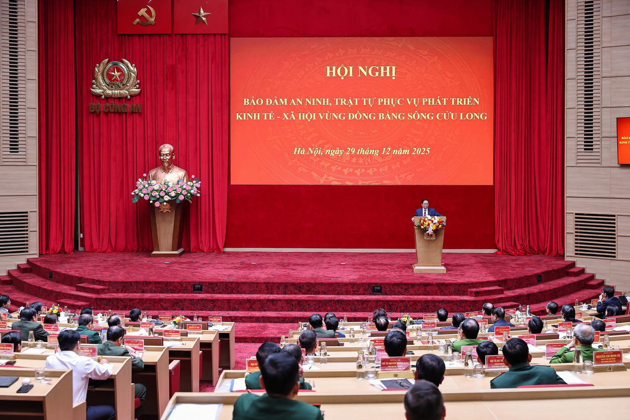 Thủ tướng Chính phủ giao các bộ, ngành, địa phương hoàn thành 7 nhóm nhiệm vụ lớn, trọng tâm chủ yếu về chăm lo, phát triển kinh tế, văn hóa, giáo dục, y tế vùng Đồng bằng sông Cửu Long - Ảnh: VGP/Nhật Bắc