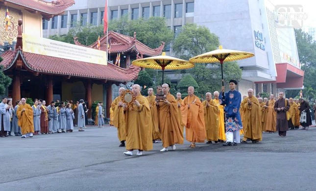 Cung nghinh chư tôn đức