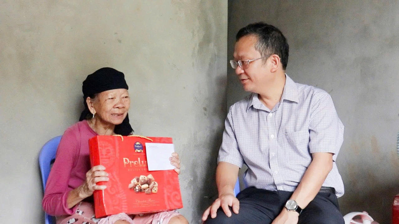 Phường Lào Cai phát động chiến dịch hỗ trợ người nghèo, hướng tới giảm nghèo bền vững giai đoạn 2025 – 2026