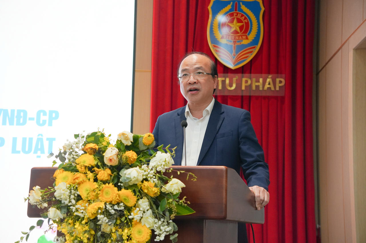 Thứ trưởng Phan Chí Hiếu phát biểu khai mạc Hội nghị.