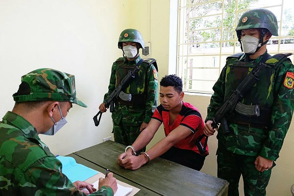 Liên tiếp phát hiện, bắt giữ ma túy, pháo hoa nổ trên tuyến biên giới Quảng Trị