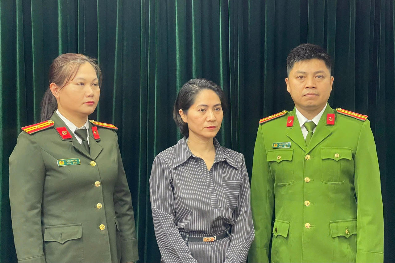 Lý do nữ Giám đốc công ty tổ chức show 'Về đây bốn cánh chim trời' bị khởi tố