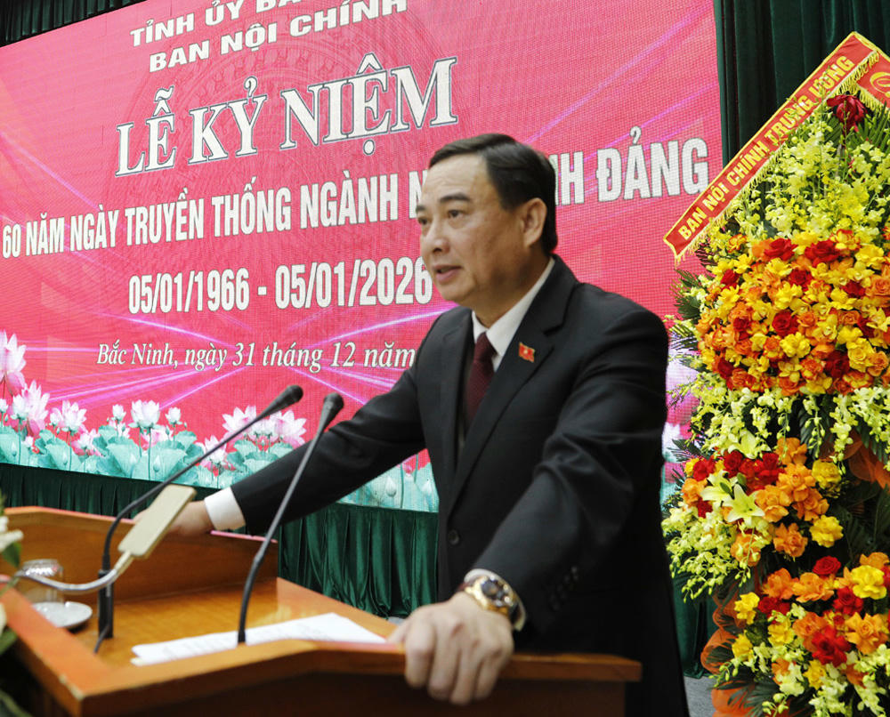 Trưởng Ban Nội chính Tỉnh ủy Vũ Trí Hải phát biểu khai mạc Lễ kỷ niệm.