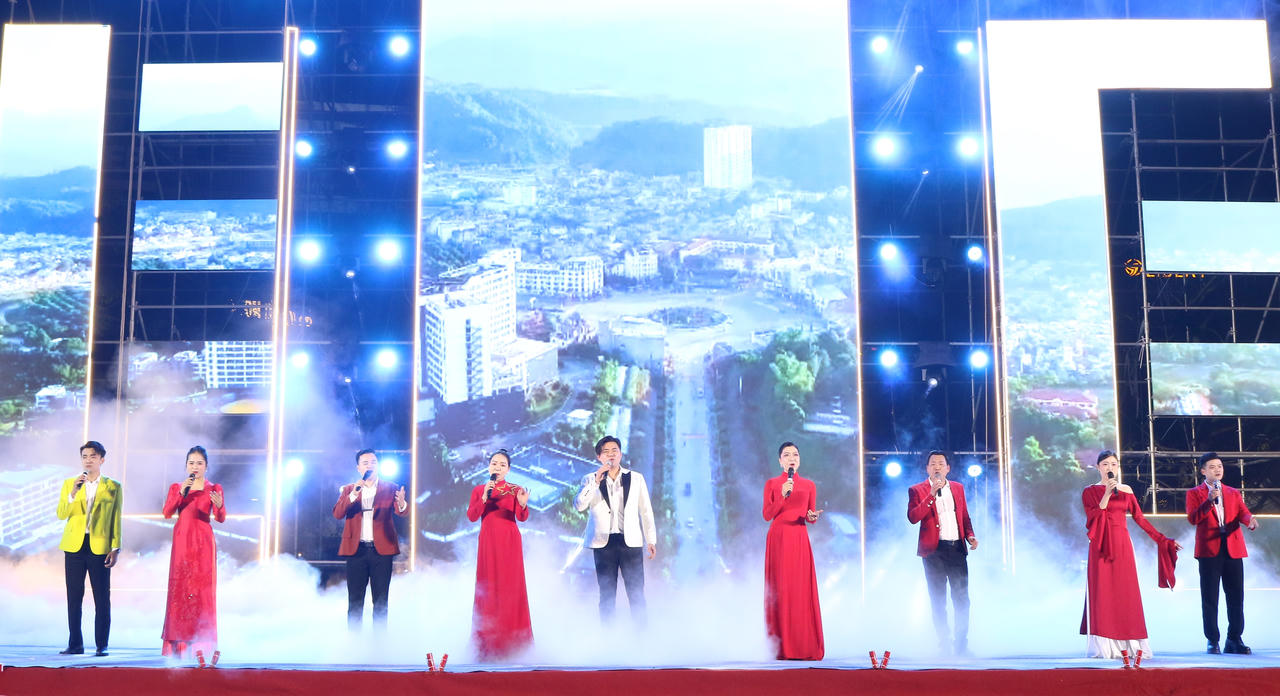 Lào Cai: Tưng bừng không khí đón năm mới 2026