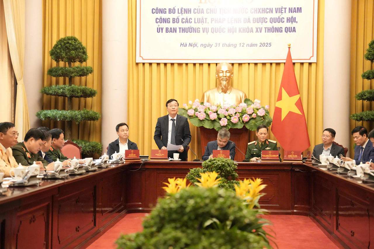 Thứ trưởng Bộ Nội vụ Trương Hải Long giới thiệu về Luật Viên chức 2025.