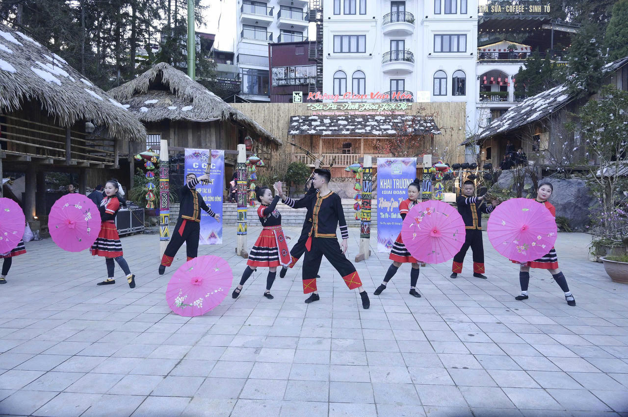 Khai mạc Không gian văn hóa “Sa Pa tinh hoa hội tụ”
