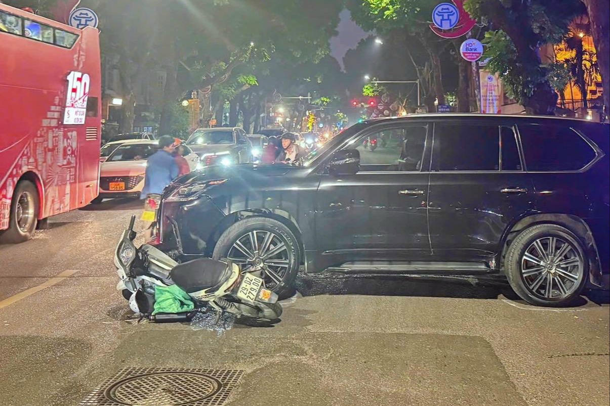 Tìm nhân chứng vụ tai nạn giao thông trên phố Trần Hưng Đạo, Hà Nội