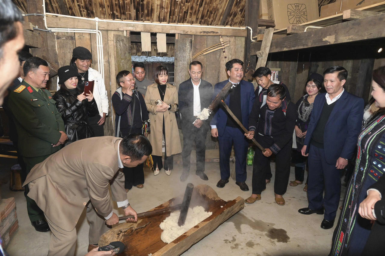 Khai mạc Không gian văn hóa “Sa Pa tinh hoa hội tụ”