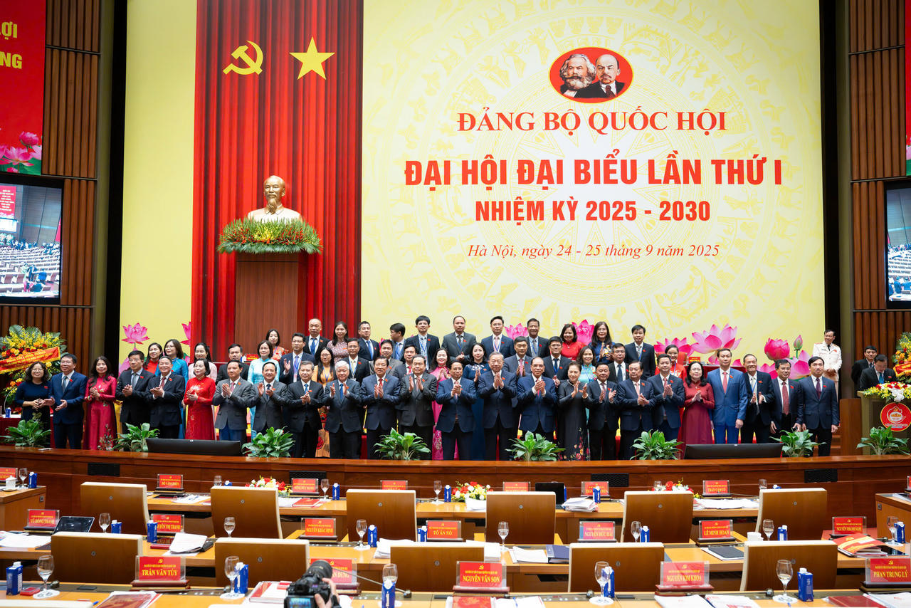Ngày 25/9/2025, Đại hội đại biểu Đảng bộ Quốc hội lần thứ I, nhiệm kỳ 2025-2030.