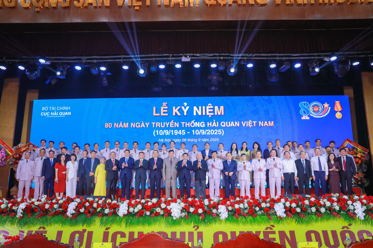 Lễ kỷ niệm 80 năm Ngày truyền thống Hải quan Việt Nam.