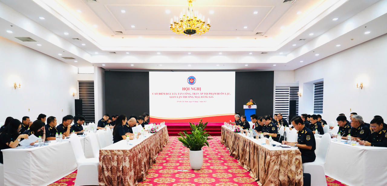 Một hội nghị về chống buôn lậu.