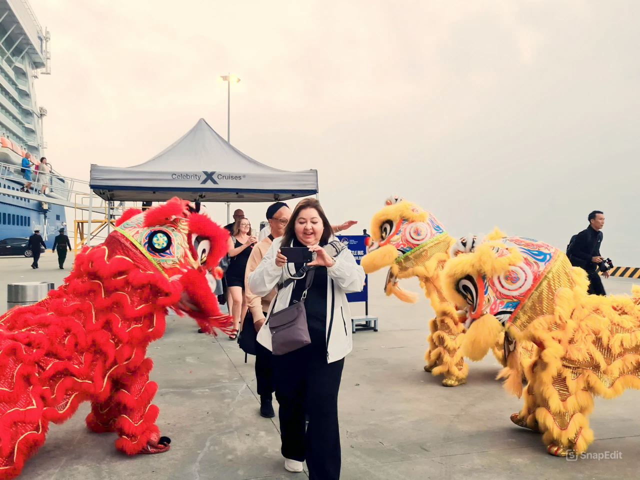 Nhiều hoạt động văn hóa, du lịch được các doanh nghiệp, cơ sở lưu trú tổ chức để thu hút du khách.