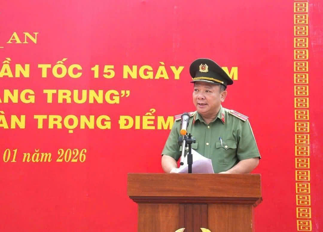 Thiếu tướng Lê Quang Nhân - Giám đốc Công an tỉnh Gia Lai phát biểu tại lễ xuất quân.