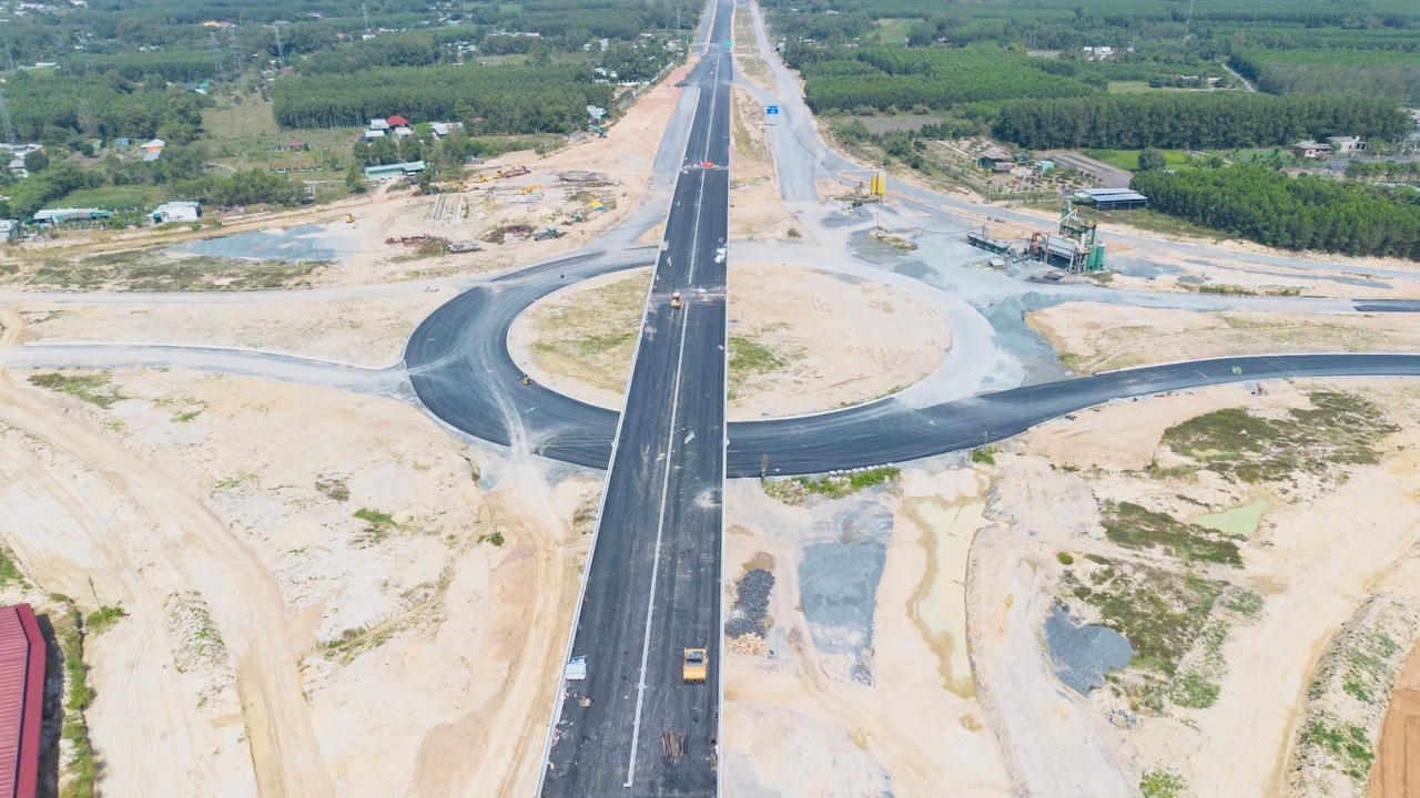 Dự án Thành phần 3 đường Vành đai 3 TP Hồ Chí Minh đã thông xe kỹ thuật từ ngày 19/12.