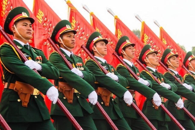 Nhân tài phục vụ trong Quân đội Nhân dân Việt Nam có thể được hưởng mức lương tăng thêm tới 500%