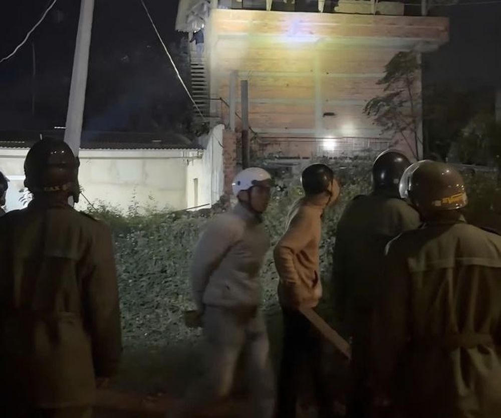 Truy tìm anh rể sau khi thấy xác em vợ dưới ao