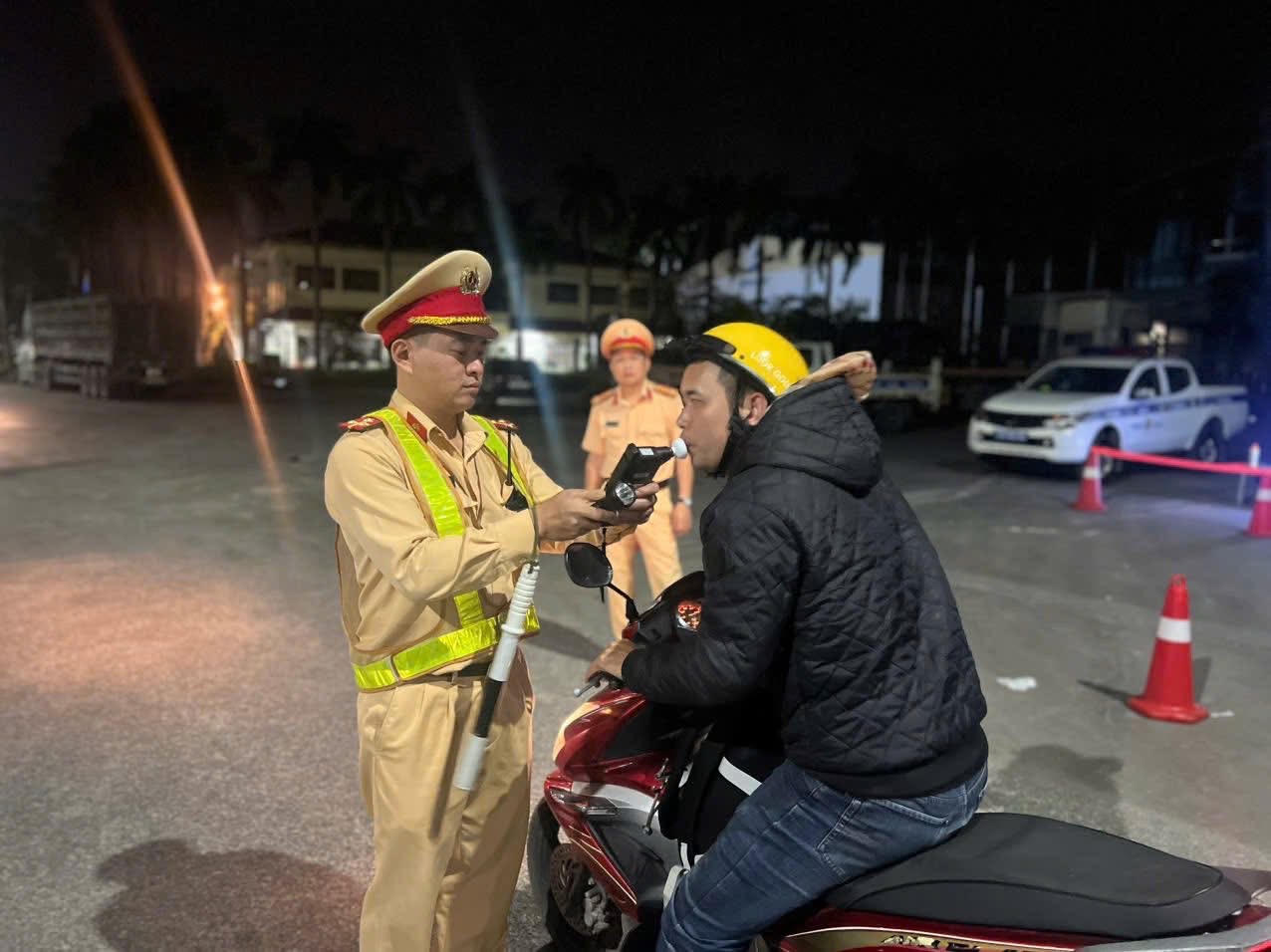 Hải Phòng xử lý hơn 1.300 trường hợp vi phạm giao thông dịp Tết Dương lịch
