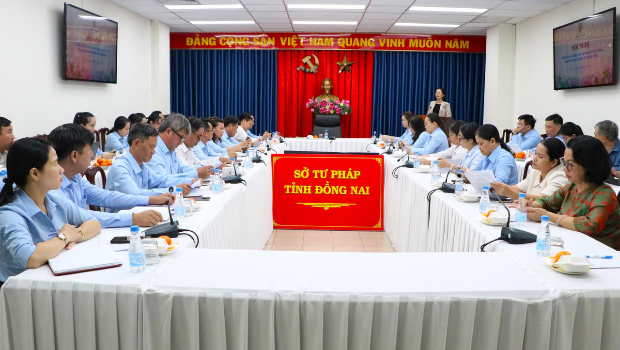 Toàn cảnh hội nghị