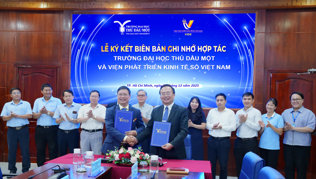 Lãnh đạo hai đơn vị đã thống nhất triển khai hợp tác trong các lĩnh vực đào tạo, nghiên cứu khoa học, kết nối doanh nghiệp, chuyển giao tri thức và phát triển nguồn nhân lực chất lượng cao phục vụ nền kinh tế số Việt Nam