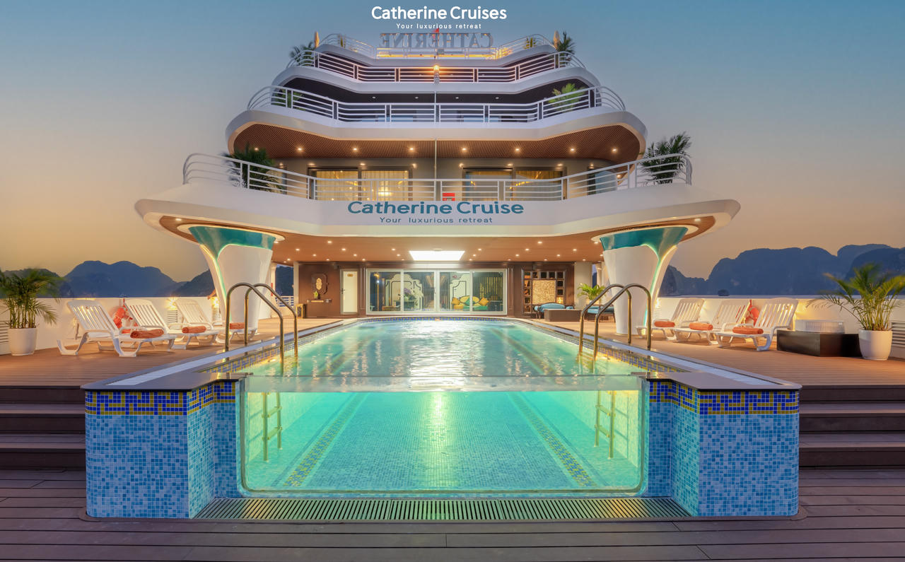 Công tác phục vụ khách du lịch dịp nghỉ Tết Dương lịch đã được các ngành, địa phương, các doanh nghiệp trên địa bàn tỉnh Quảng Ninh chuẩn bị chu đáo, kỹ lưỡng.