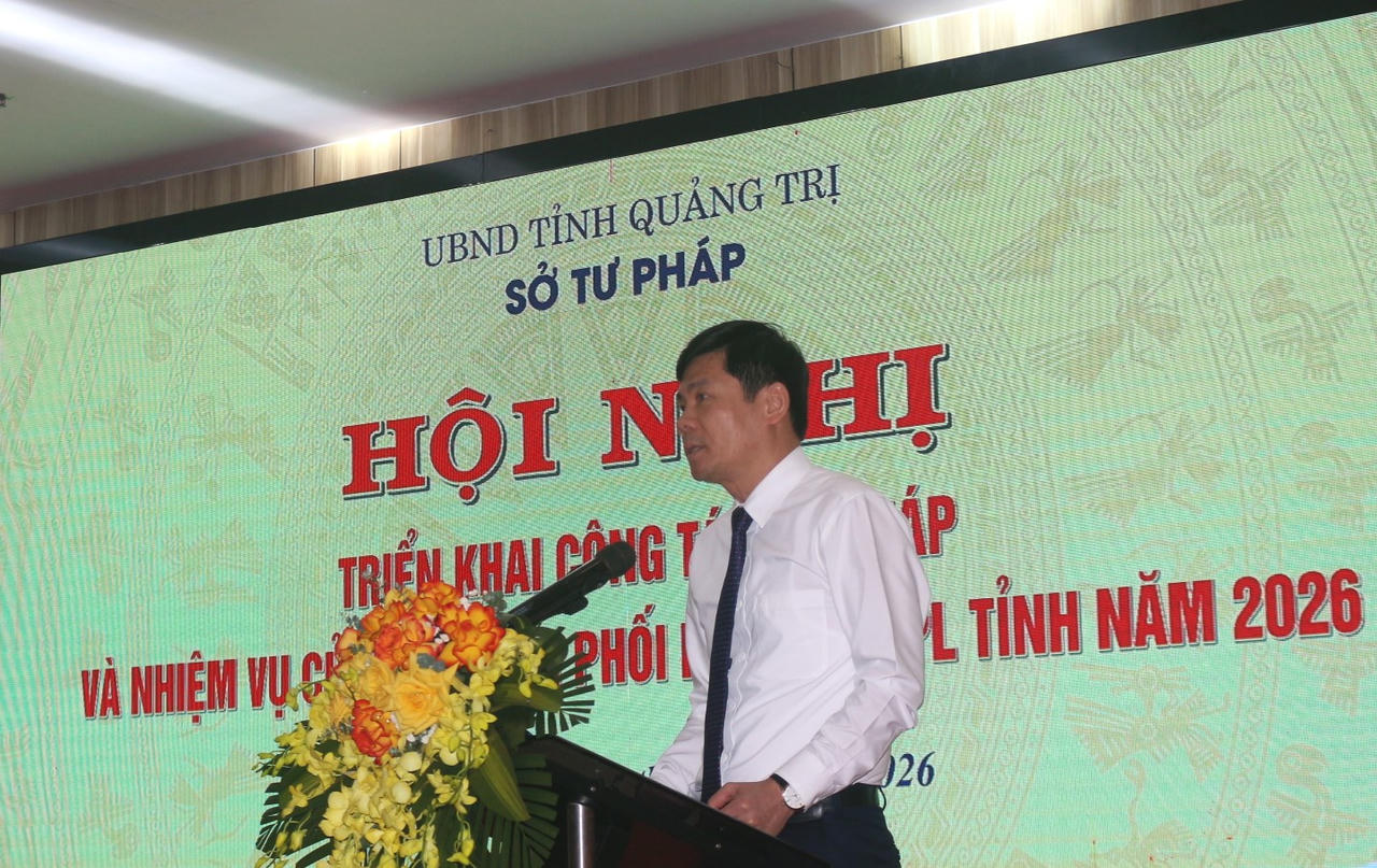 Giám đốc Sở Tư pháp Trần Chí Tiến phát biểu tại Hội nghị.