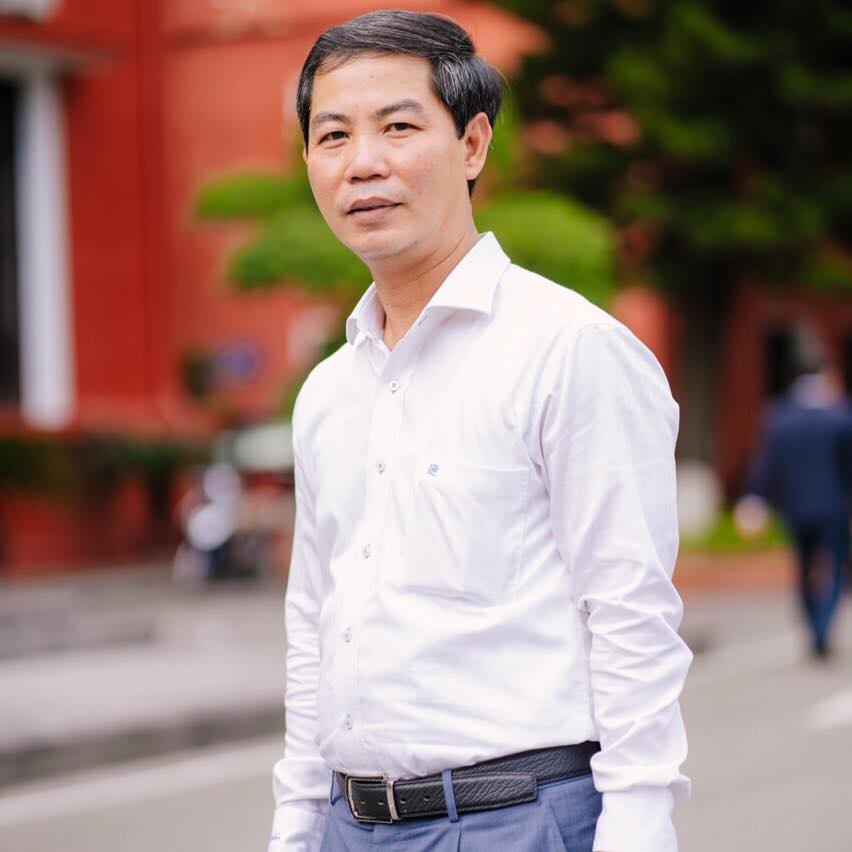 Ông Nguyễn Tài Tuệ có trình độ Thạc sĩ Tôn giáo học.