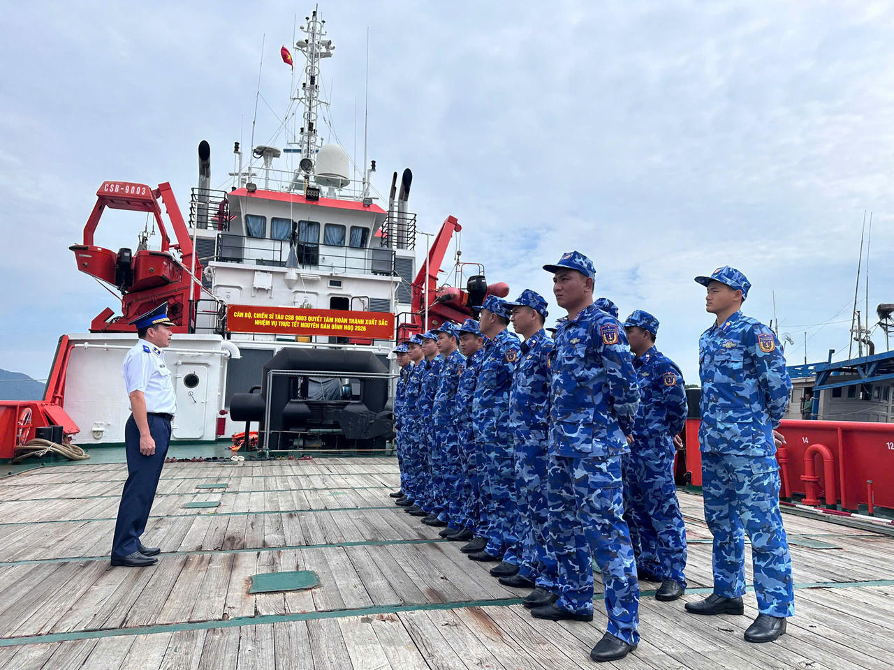 Tàu CSB 9003 lên đường thực hiện nhiệm vụ trực sẵn sàng chiến đấu dịp Tết Nguyên đán Bính Ngọ