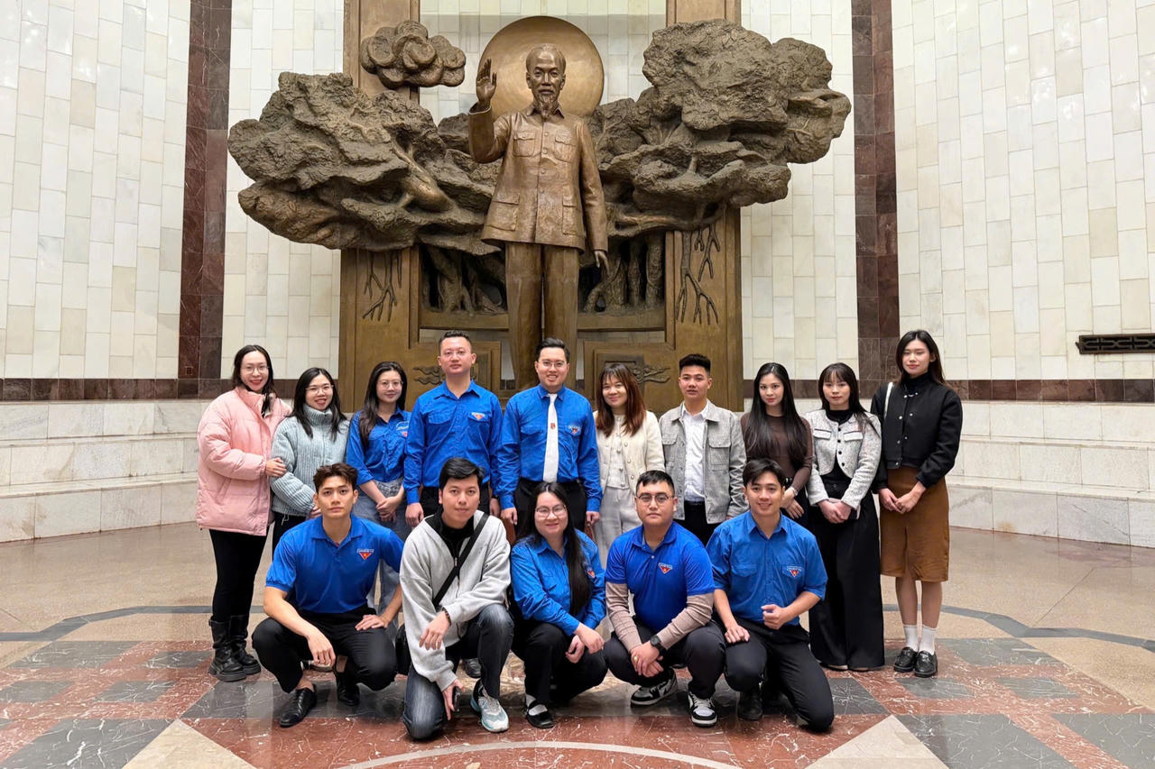 Đoàn Thanh niên Cộng sản Hồ Chí Minh Báo Pháp luật Việt Nam sinh hoạt chuyên đề tháng 1/2026