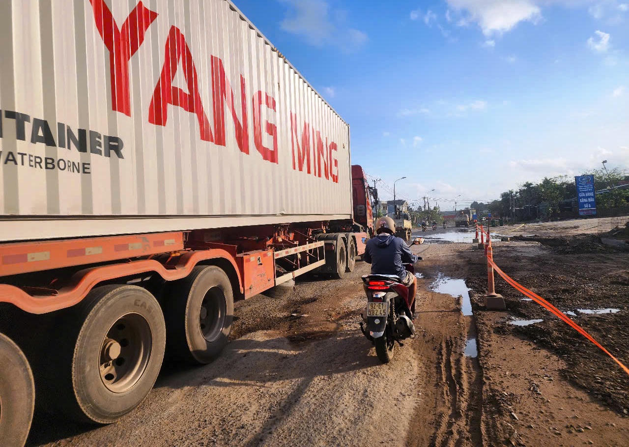 Đà Nẵng: QL14B thi công chậm tiến độ, tiềm ẩn nguy cơ xảy ra tai nạn giao thông