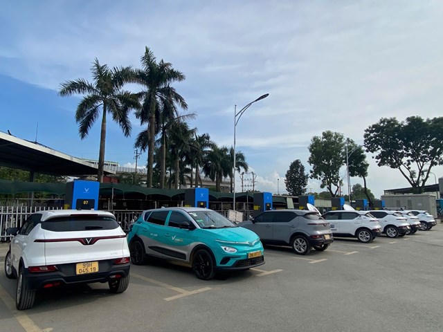 Chủ xe điện VinFast yên tâm rong ruổi mọi miền: Trạm sạc VinFast có ở khắp nơi, ra đảo vẫn nhiều điểm sạc