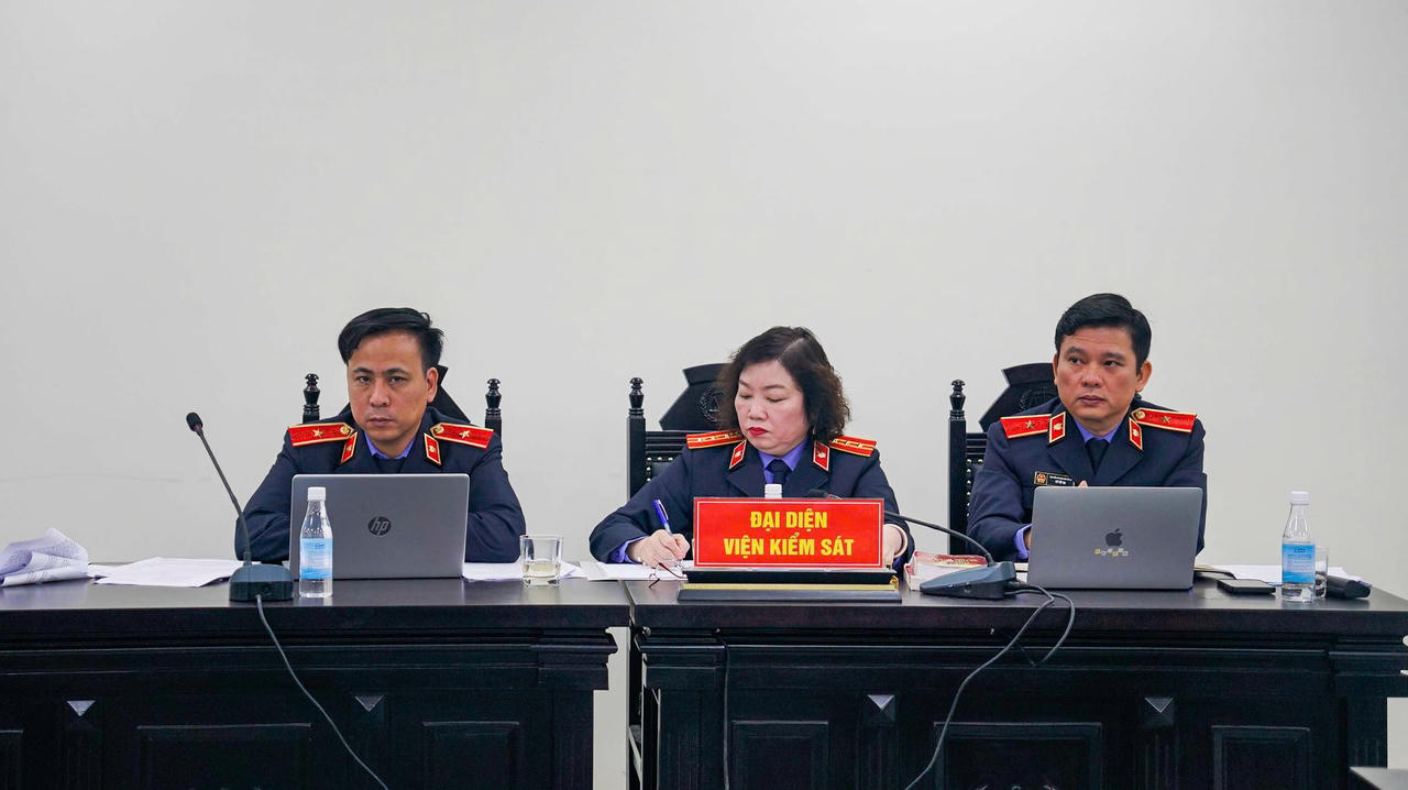 Đại diện VKS giữ quyền công tố tại tòa.