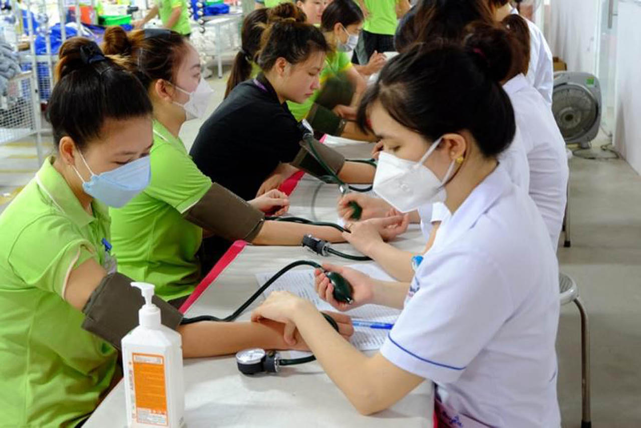 Từ 15/2, người lao động của một số trường hợp sẽ được khám sức khỏe trước khi bố trí làm việc