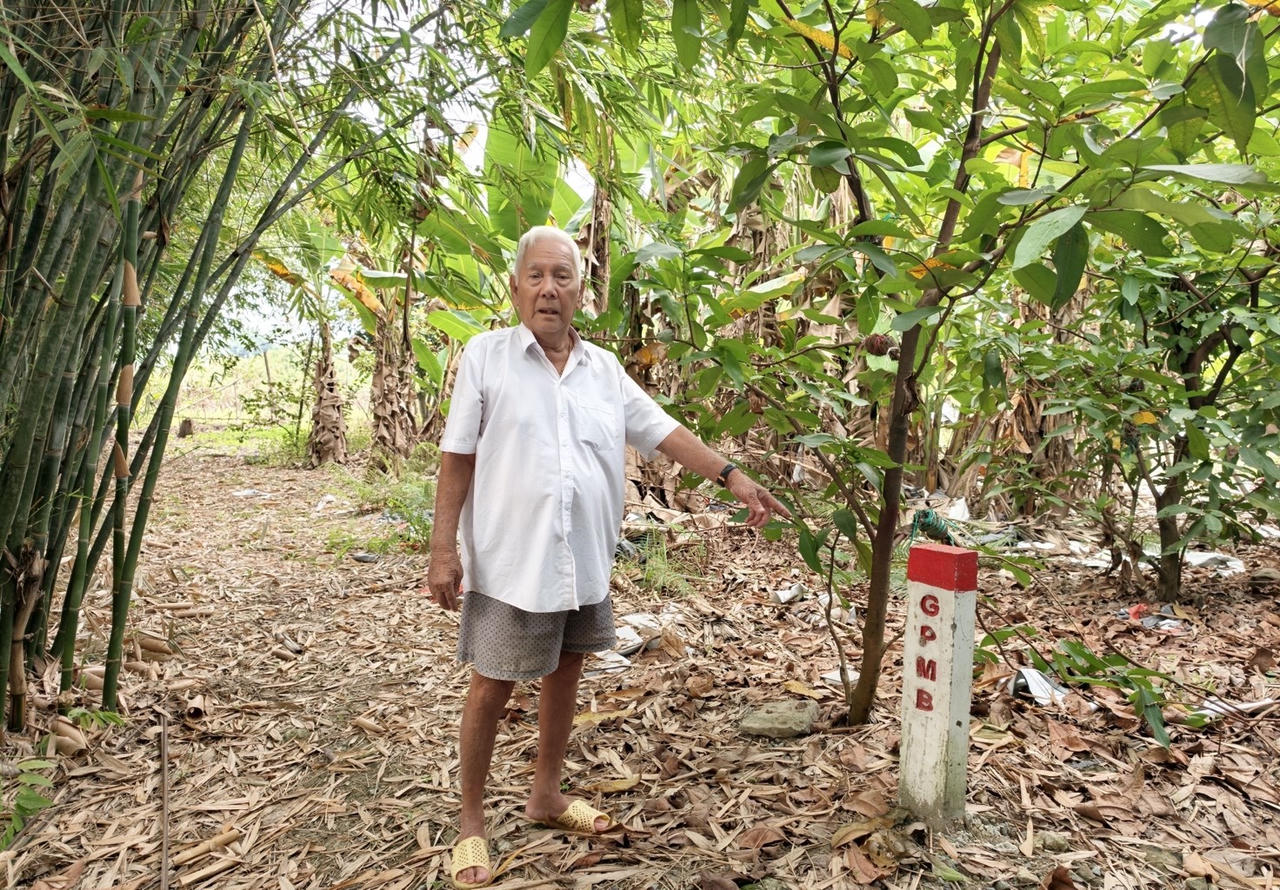 Ông Trương Văn Phi (80 tuổi, ngụ phường Long Phước, TP.HCM) bày tỏ mong muốn sớm có phương án đền bù cụ thể để ổn định cuộc sống