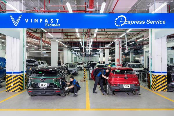 Dịch vụ chạm đỉnh, chi phí chạm đáy, hậu mãi của VinFast khiến người dùng yên tâm chuyển đổi xanh