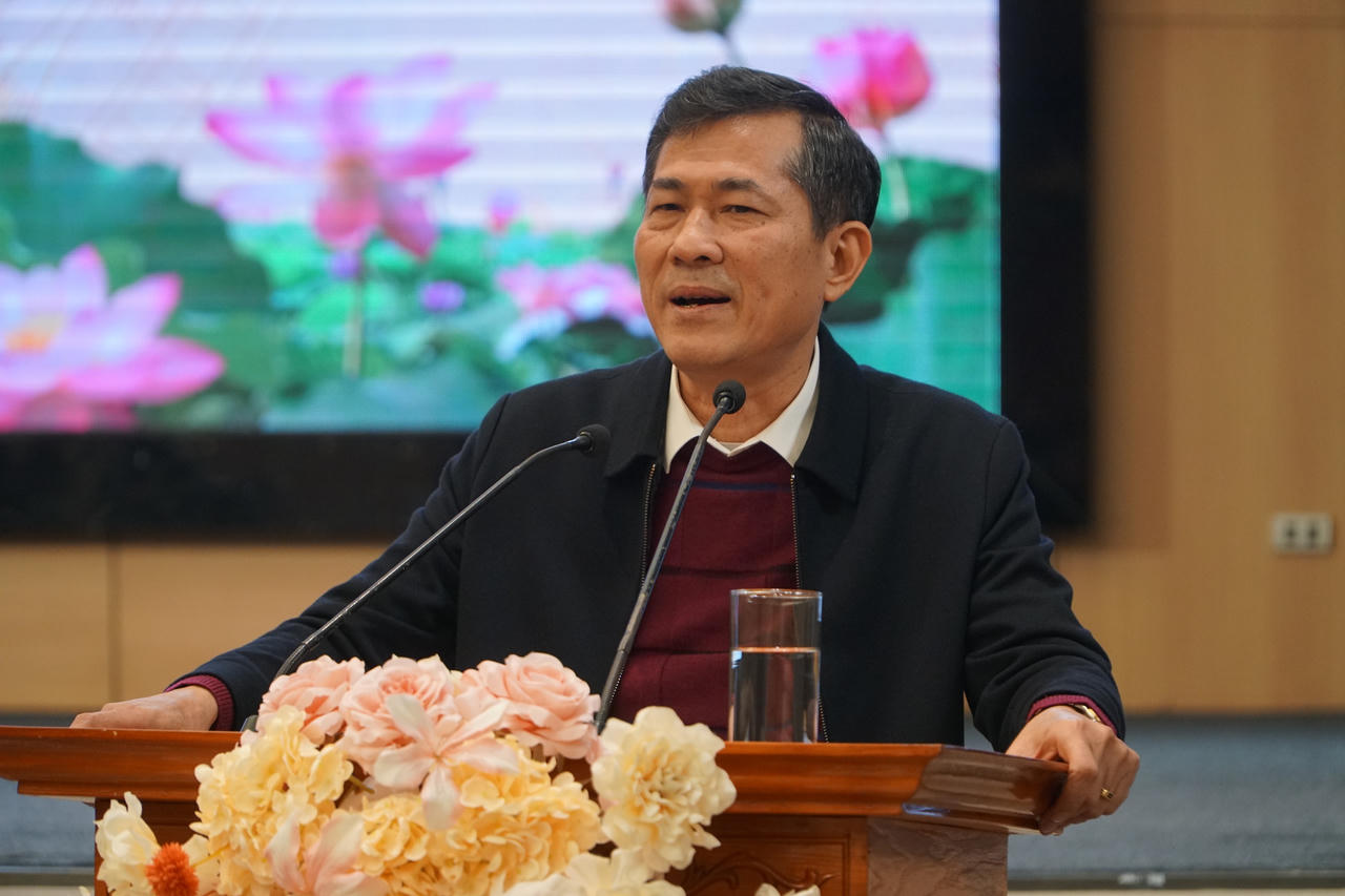 Phó Chủ tịch UBND tỉnh Nghệ An phát biểu tại Họp báo. (Ảnh: Tuyết Lan)