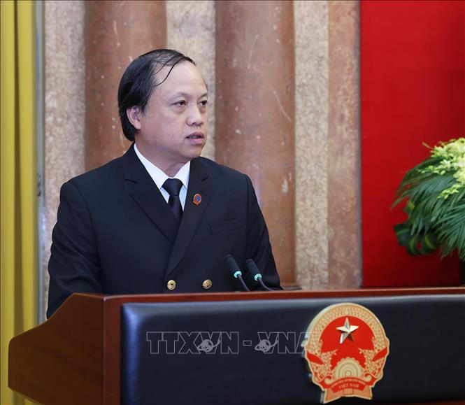 Phó Chánh án Tòa án nhân dân Tối cao Lê Tiến phát biểu nhận nhiệm vụ. Ảnh: Lâm Khánh/TTXVN