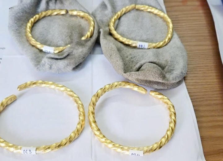 Tang vật bị thu giữ.