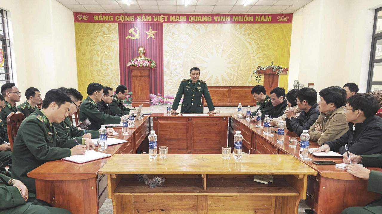 2.	Đại tá Trịnh Thanh Bình, Chỉ huy trưởng Ban Chỉ huy BĐBP tỉnh kết luận thống nhất các hạng mục chương trình.