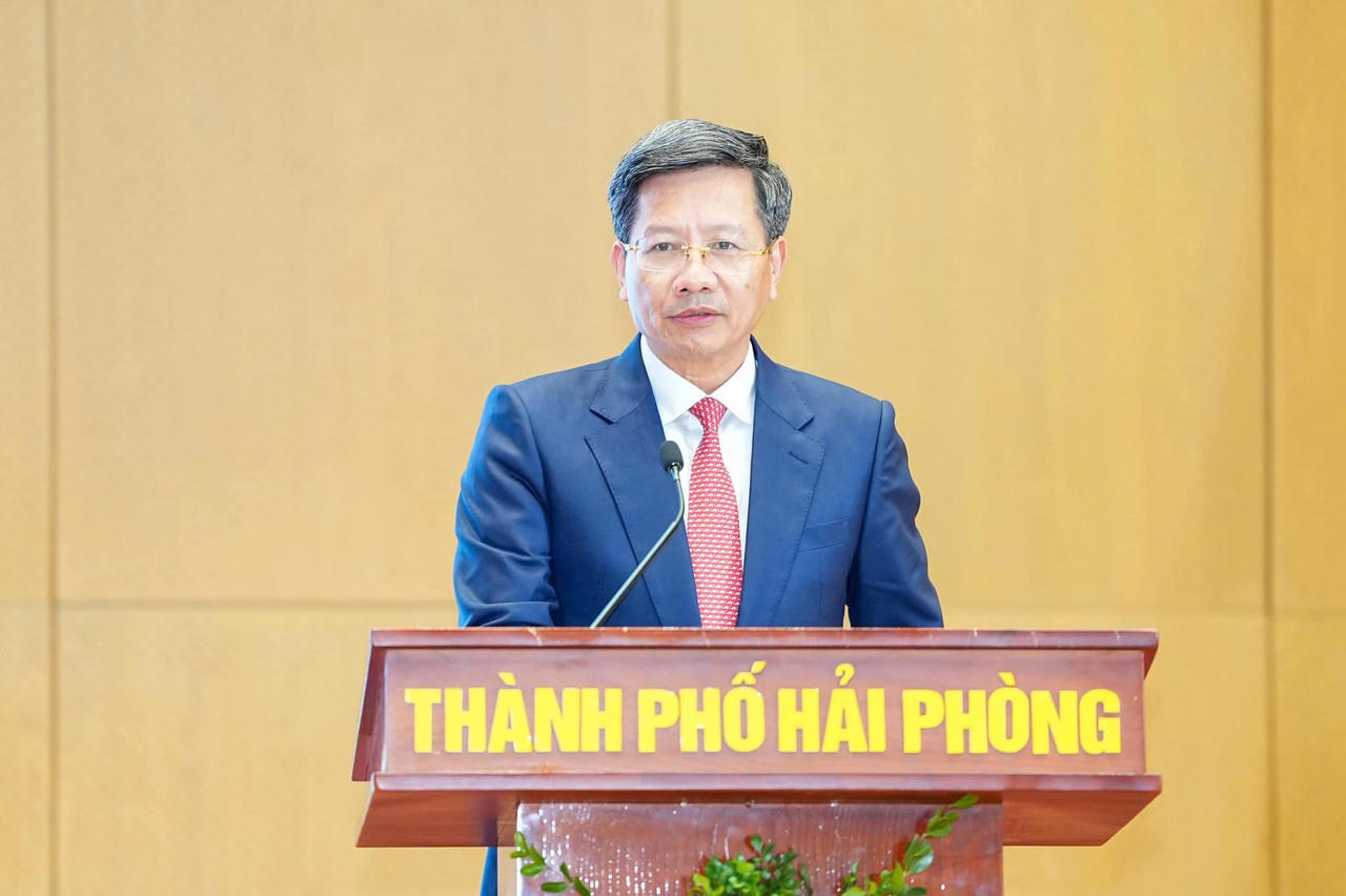 Phó Chủ tịch Thường trực UBND TP Hải Phòng Lê Anh Quân phát biểu tại Hội nghị.